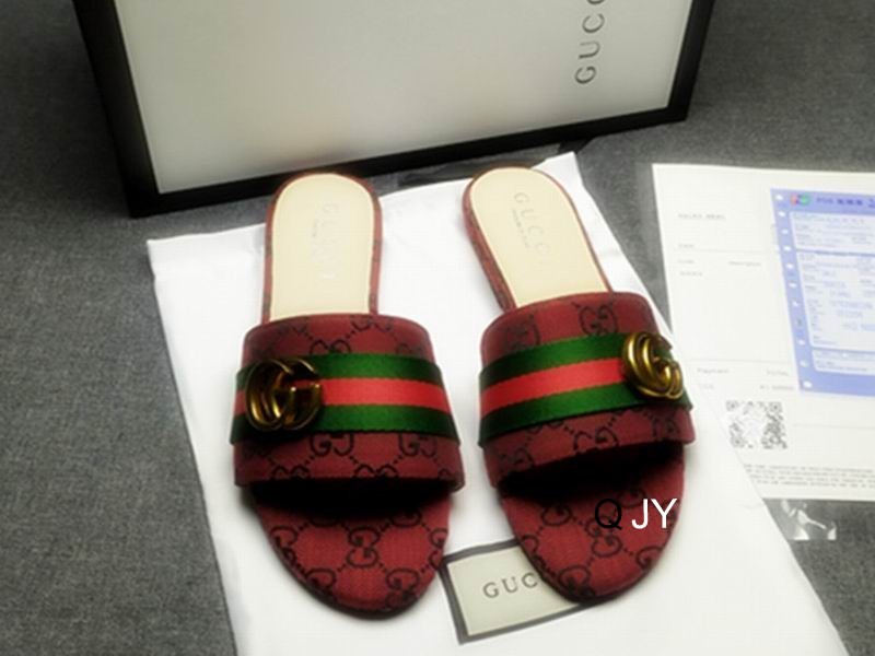 Gucci Women's Slippers 180